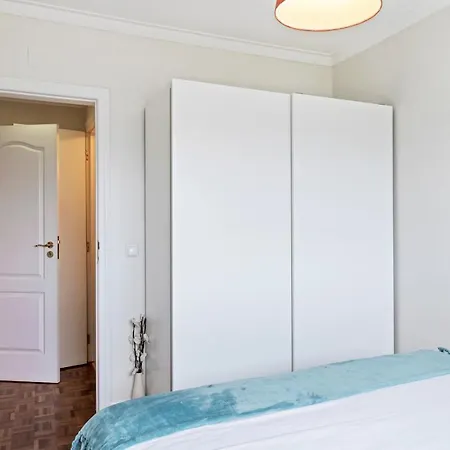 Large Contemporary With Three-bedrooms